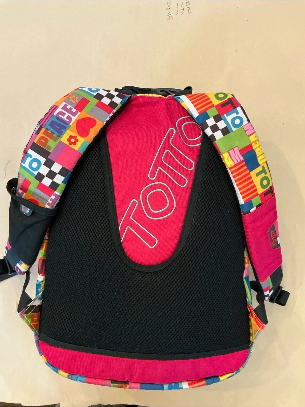 TOTTO Kids Multicolor Pattern Backpack like new